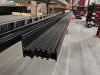 Partij aluminium en kunststof profielen - afbeelding 9 van  36