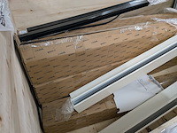 Partij aluminium en kunststof profielen - afbeelding 27 van  36