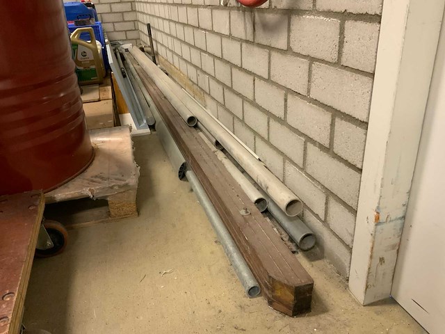 Partij aluminium en pvc - afbeelding 16 van  18
