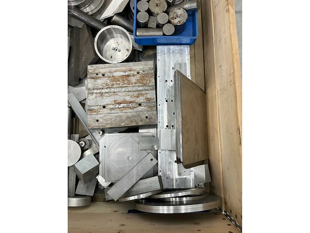 Partij aluminium en staal - afbeelding 3 van  6