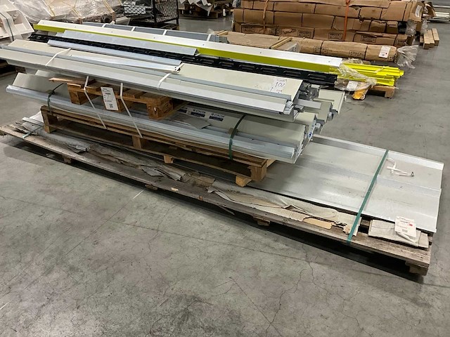 Partij aluminium eprofielen - afbeelding 10 van  16