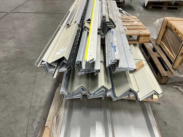Partij aluminium eprofielen - afbeelding 11 van  16