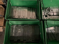 Partij aluminium hoekstukken en profielen - afbeelding 2 van  8