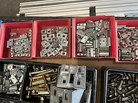 Partij aluminium profiel met toebehoren - afbeelding 7 van  9