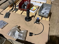 Partij aluminium profielbewerking - afbeelding 13 van  23