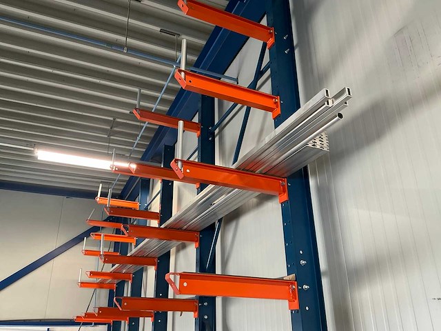 Partij aluminium profielen en restanten - afbeelding 4 van  7