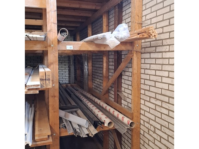 Partij aluminium profielen in 2x vak - afbeelding 1 van  13