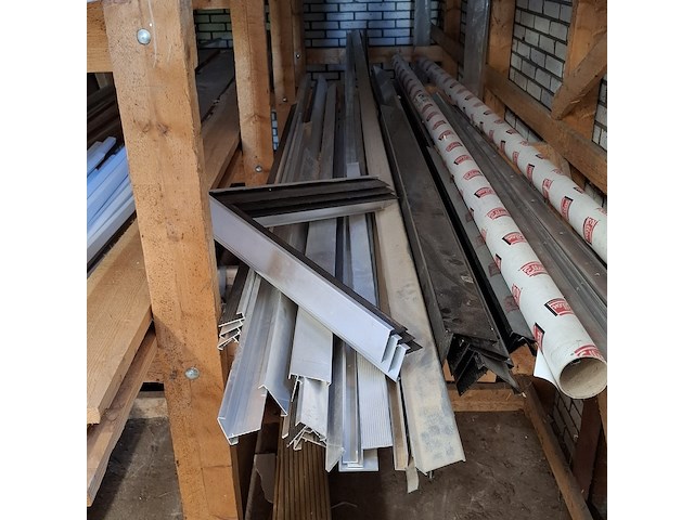 Partij aluminium profielen in 2x vak - afbeelding 6 van  13