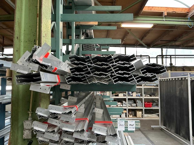 Partij aluminium profielen - afbeelding 4 van  9