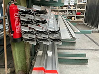 Partij aluminium profielen - afbeelding 6 van  9