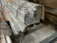 Partij aluminium profielen - afbeelding 21 van  26