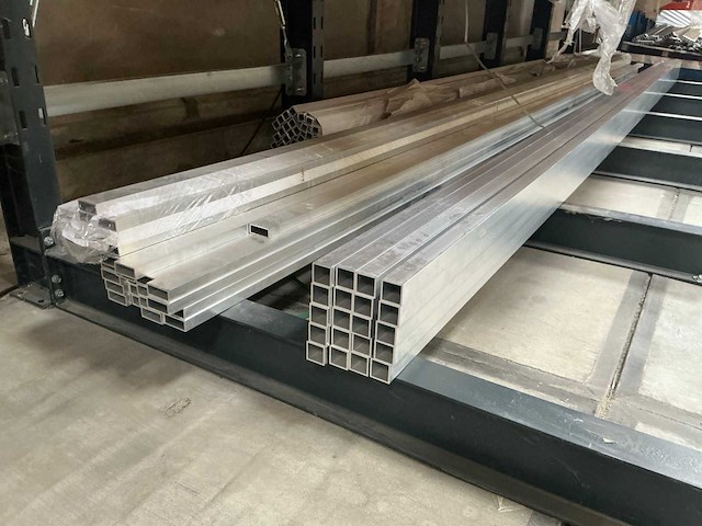 Partij aluminium profielen - afbeelding 7 van  26