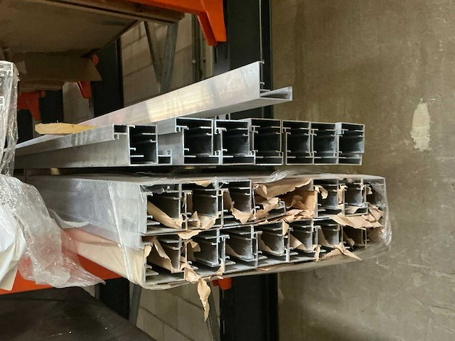 Partij aluminium profielen - afbeelding 20 van  26
