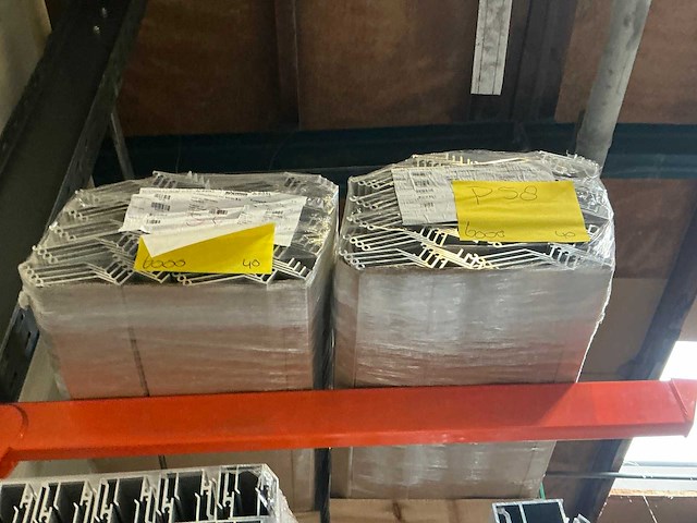 Partij aluminium profielen - afbeelding 2 van  11