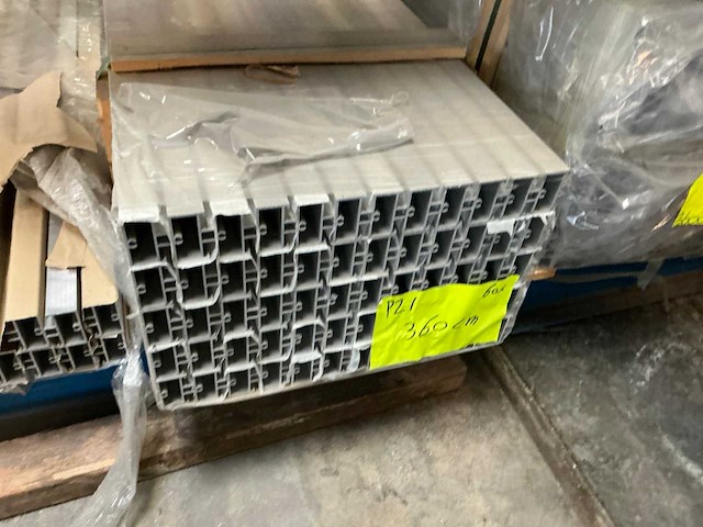 Partij aluminium profielen - afbeelding 3 van  15