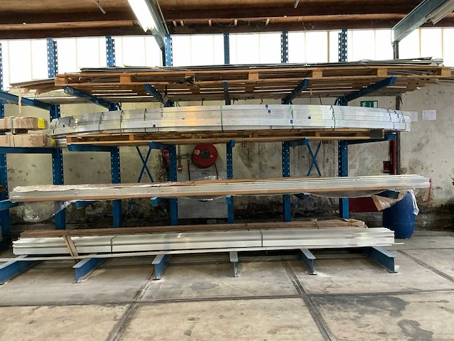 Partij aluminium profielen - afbeelding 8 van  15