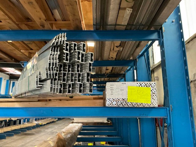 Partij aluminium profielen - afbeelding 12 van  15