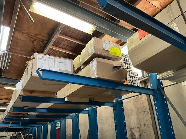 Partij aluminium profielen - afbeelding 6 van  22