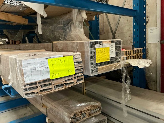 Partij aluminium profielen - afbeelding 16 van  22
