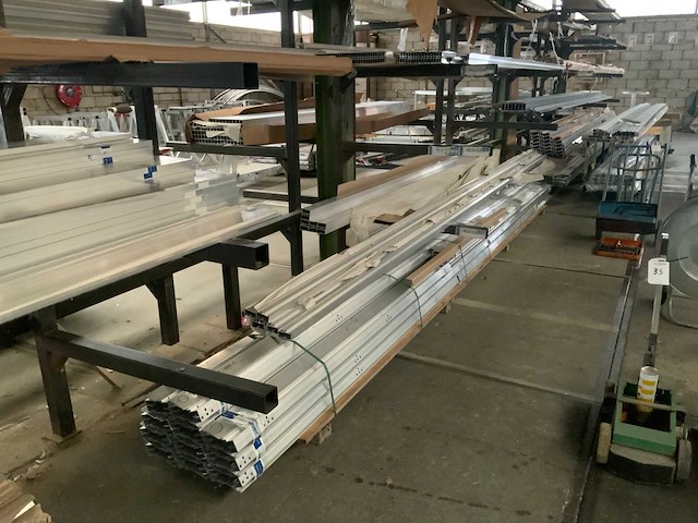 Partij aluminium profielen - afbeelding 5 van  9