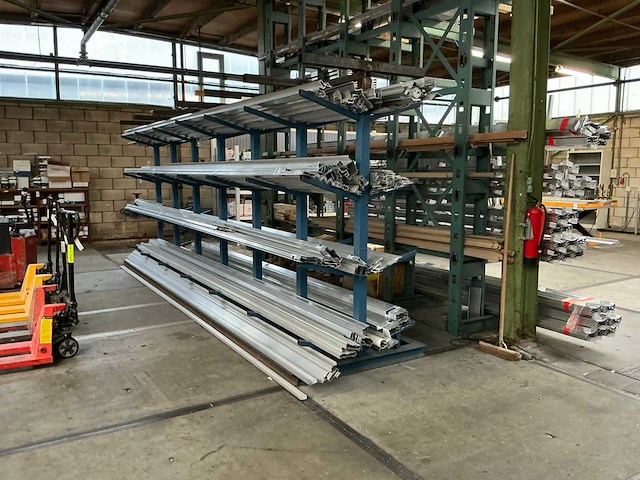 Partij aluminium profielen - afbeelding 7 van  12