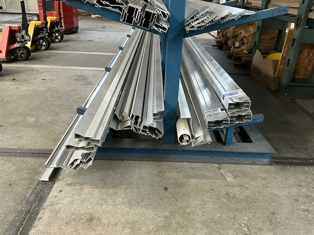 Partij aluminium profielen - afbeelding 8 van  12