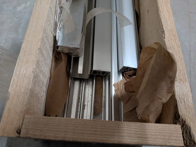 Partij aluminium profielen - afbeelding 9 van  9