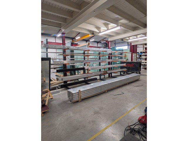 Partij aluminium profielen - afbeelding 1 van  28