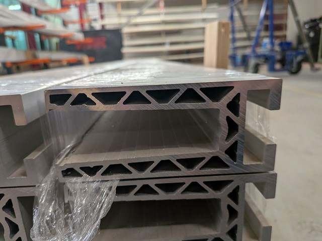 Partij aluminium profielen - afbeelding 23 van  28