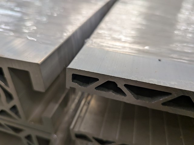 Partij aluminium profielen - afbeelding 24 van  28