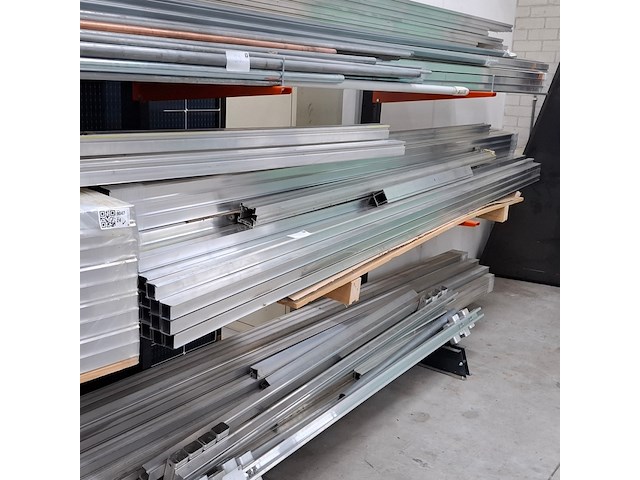 Partij aluminium profielen - afbeelding 16 van  31