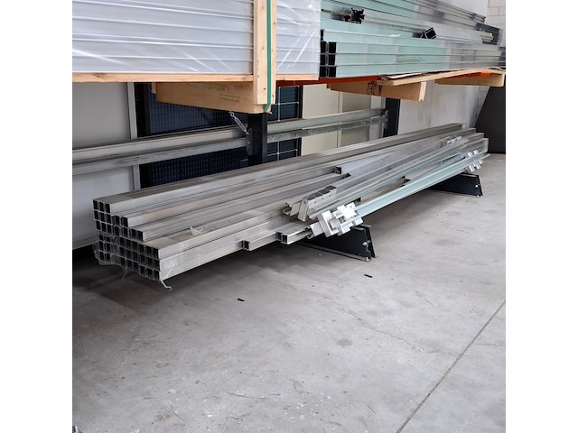 Partij aluminium profielen - afbeelding 19 van  31