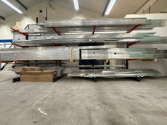 Partij aluminium profielen - afbeelding 12 van  31