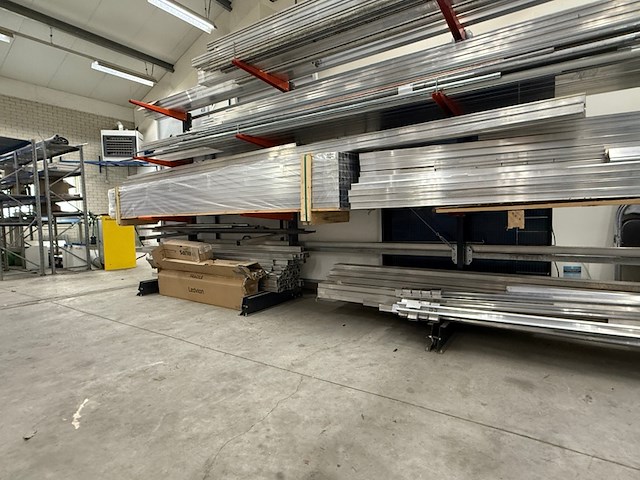 Partij aluminium profielen - afbeelding 27 van  31