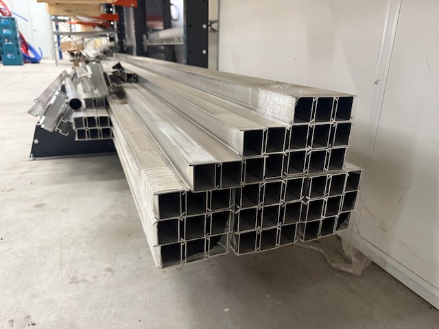 Partij aluminium profielen - afbeelding 29 van  31