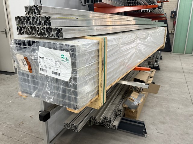 Partij aluminium profielen - afbeelding 31 van  31