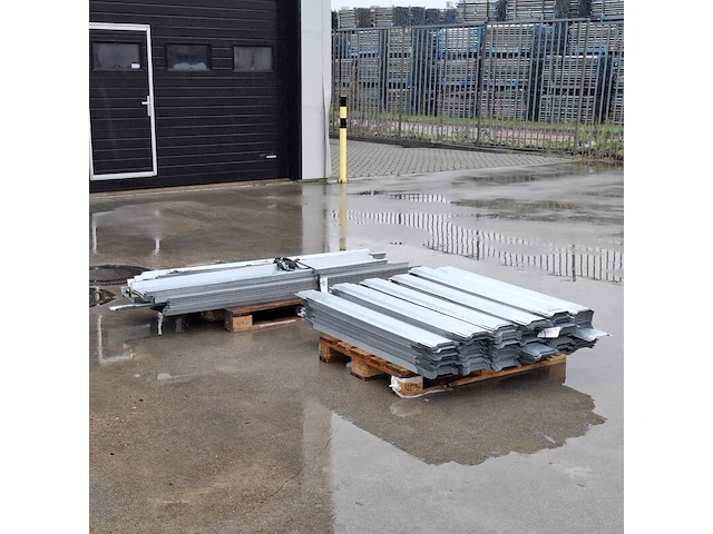 Partij aluminium profielen - afbeelding 1 van  11