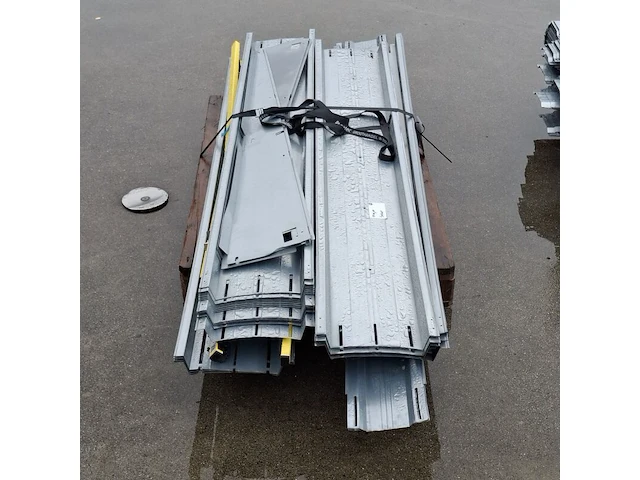 Partij aluminium profielen - afbeelding 10 van  11