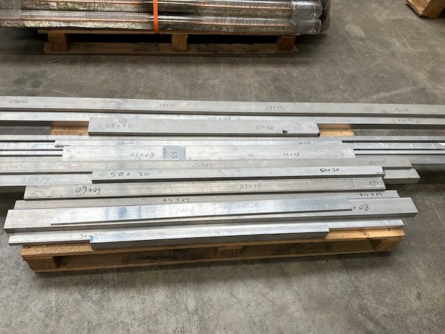 Partij aluminium - afbeelding 2 van  3