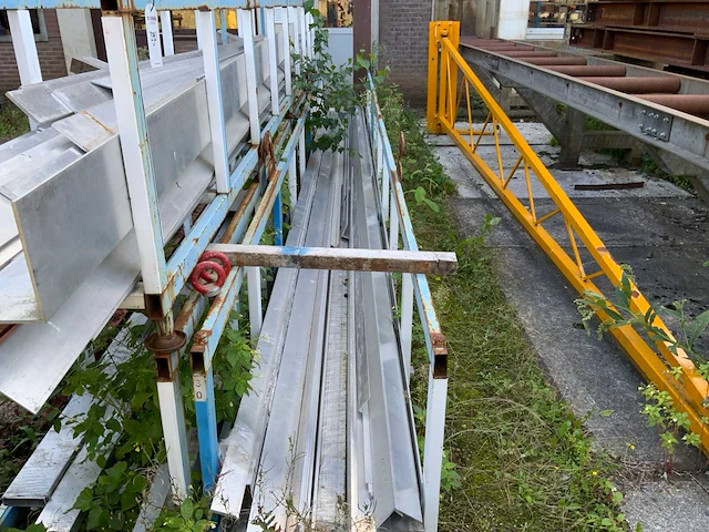 Partij aluminium - afbeelding 3 van  7