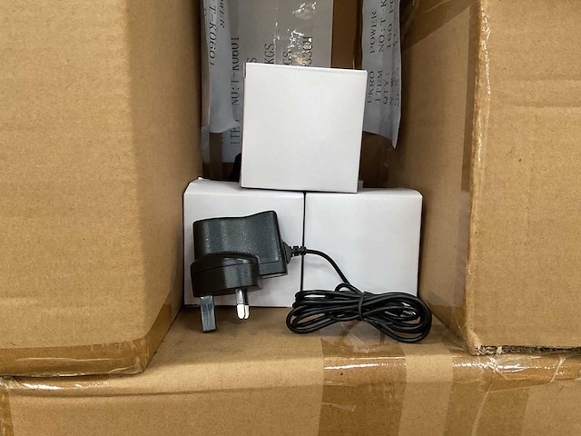 Partij amerikaanse adapter (7035x) - afbeelding 3 van  4