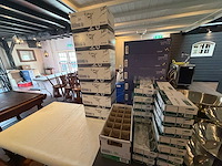 Partij amuse glazen, cocktail glazen en dessert coupes - afbeelding 1 van  2