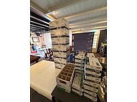 Partij amuse glazen, cocktail glazen en dessert coupes - afbeelding 2 van  2