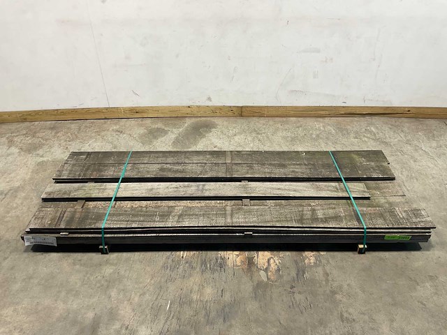Partij angelim vermelho planken vergrijsd 275x20x1,4-4 cm (16x) - afbeelding 2 van  7