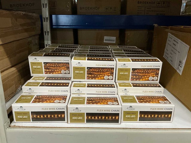 Partij anna’s collection flex wire chain classic warm 400 led 12m lights (41x) - afbeelding 1 van  3