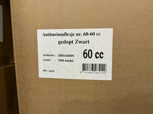 Partij anthuriumflesjes nr. 60-60cc gedopt zwart (4200x) - afbeelding 4 van  4