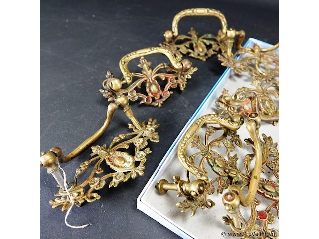 Partij antiek (18de eeuws) brons/messing beslag - afbeelding 3 van  5