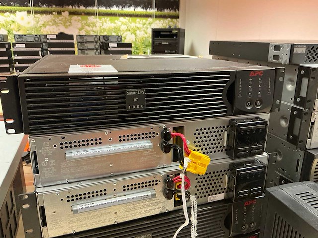 Partij apc’s - afbeelding 2 van  8