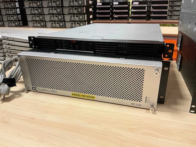 Partij apc’s - afbeelding 8 van  8