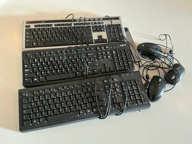 Partij apparatuur divers apple/ sonos/ philips / acer - afbeelding 5 van  40